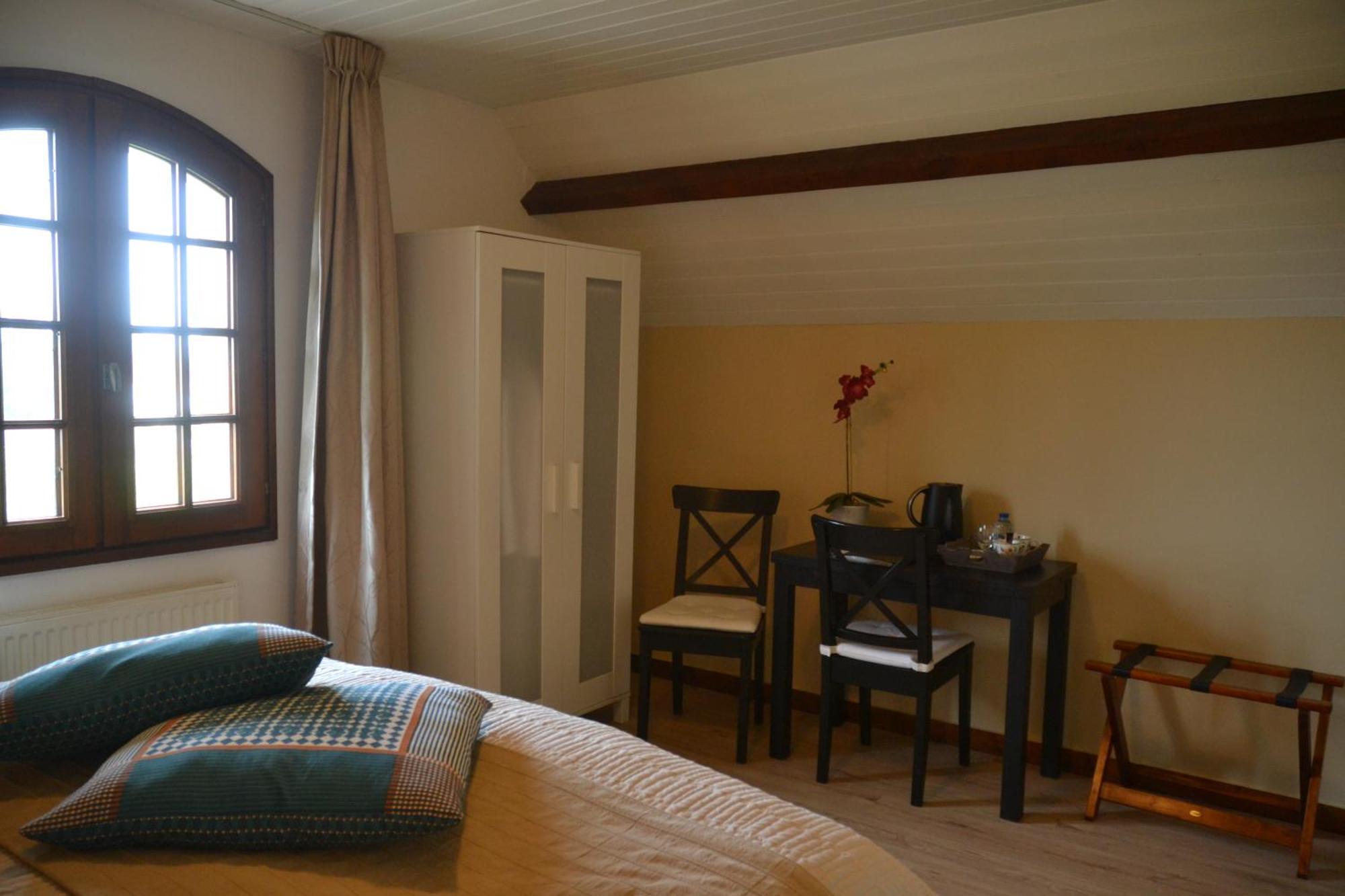 Orangere Et Table D'hotes Bonneuil-Matours
